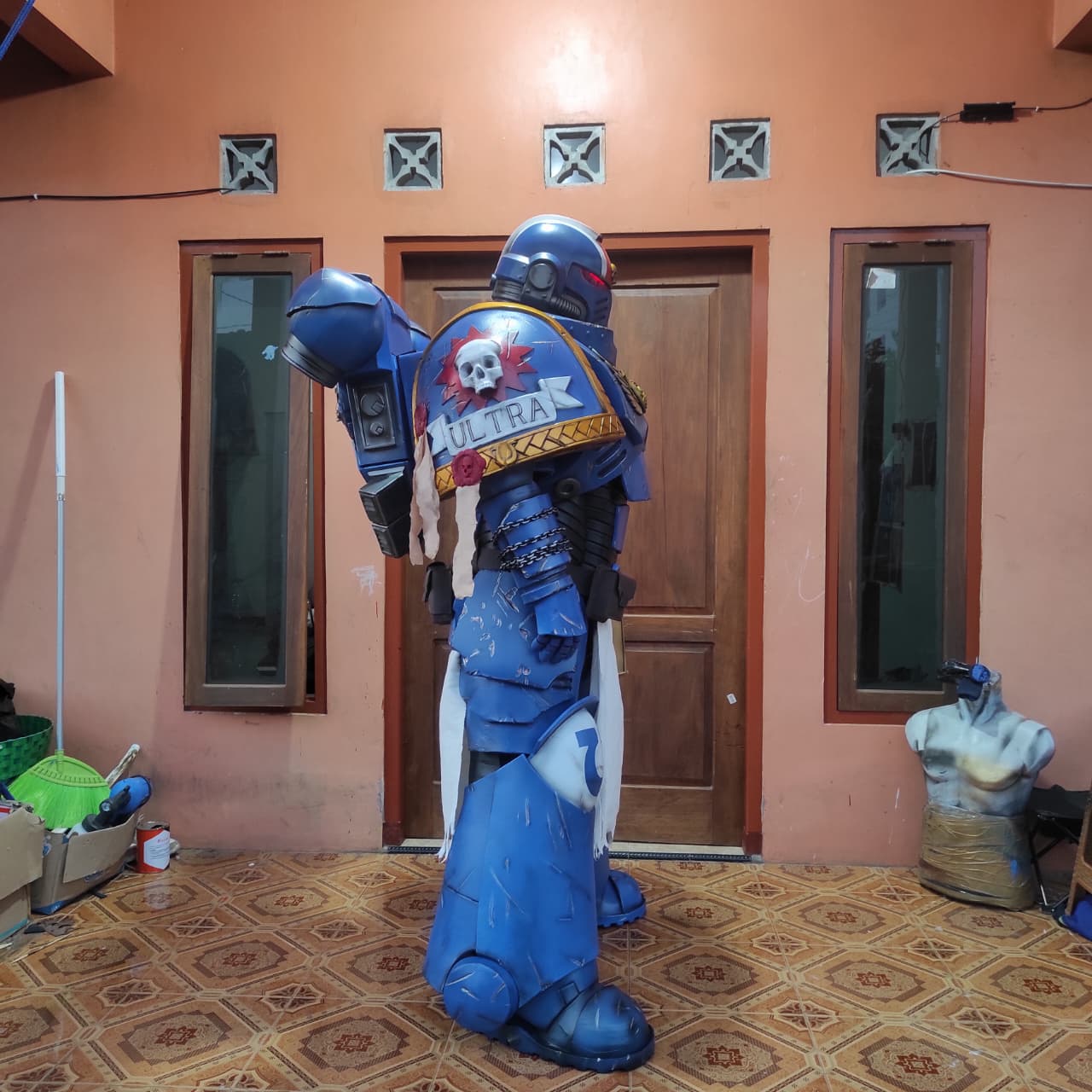 Warhammer Ultramarine Titus Armor – Premium Custom Handcrafted Cosplay Armor & Props
