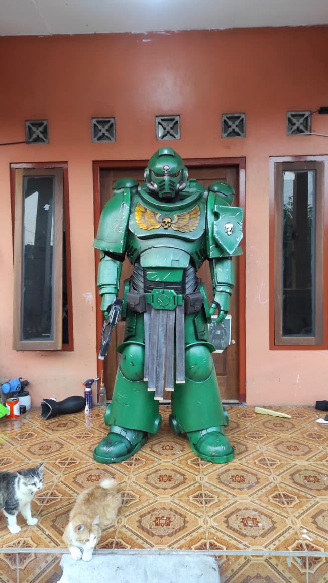 Warhammer Space Marine Armor – Premium Custom Handcrafted Cosplay Armor & Props