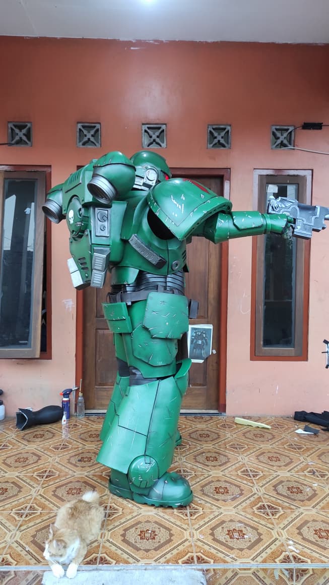 Warhammer Space Marine Armor – Premium Custom Handcrafted Cosplay Armor & Props